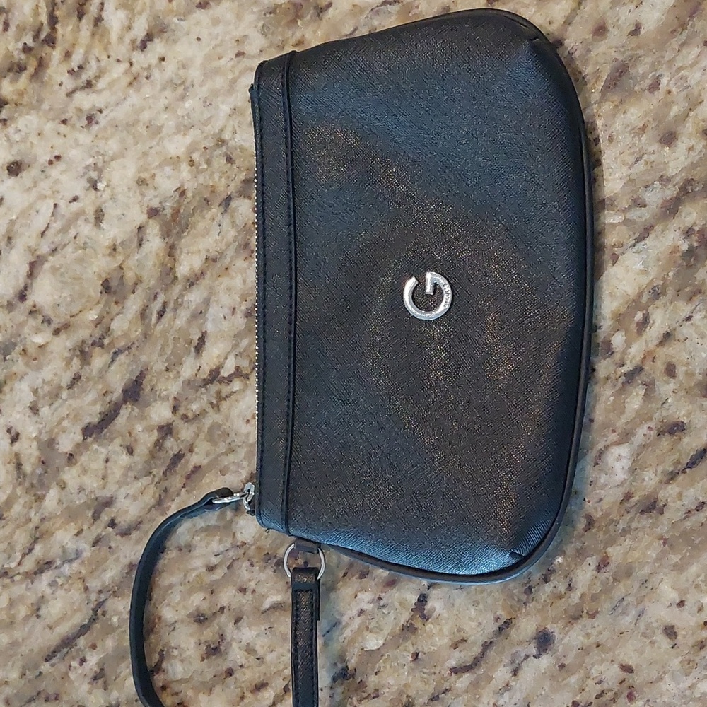 GbyGuess black wristlet